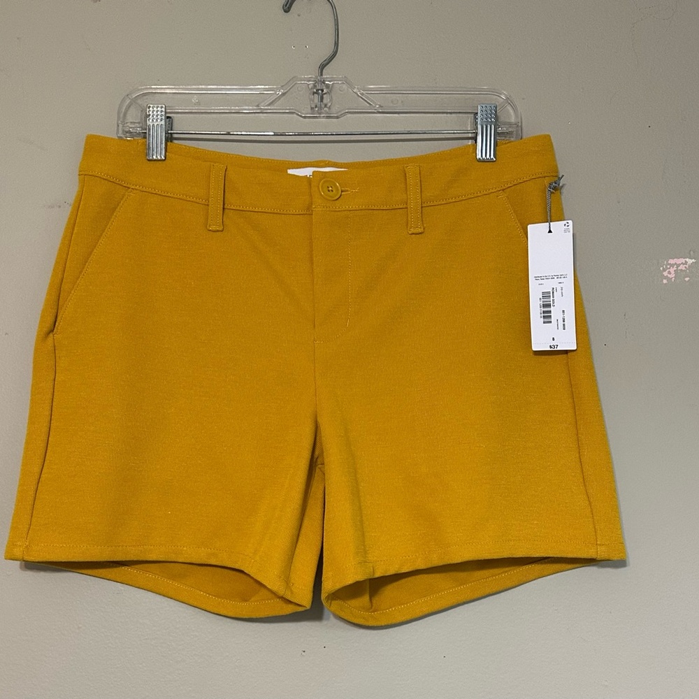 Liz Claiborne women’s size 8 Roman‎ gold shorts with front pockets new with tags